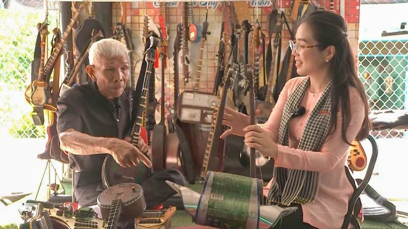 Chuyện phía sau chiếc đờn kỳ lạ&nbsp;