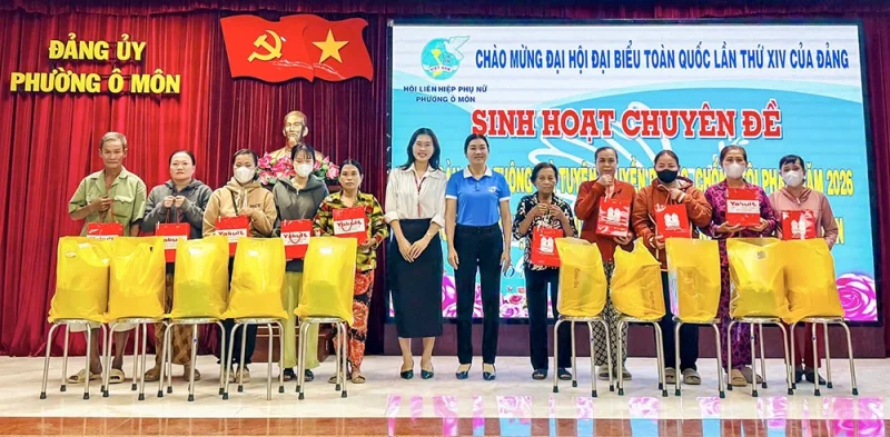 Giúp 79 hộ vươn lên thoát nghèo, cận nghèo&nbsp;