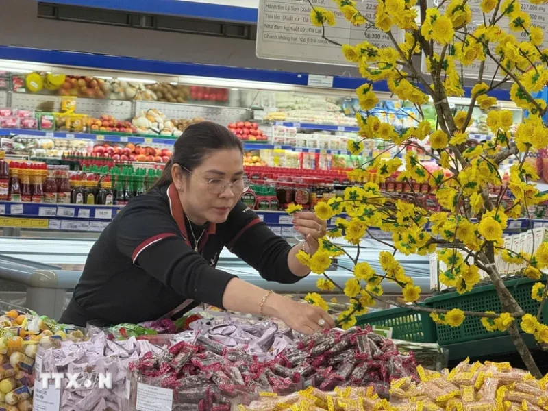 Thị trường hàng hóa mùng 4 Tết: Kênh phân phối đồng loạt mở cửa&nbsp;