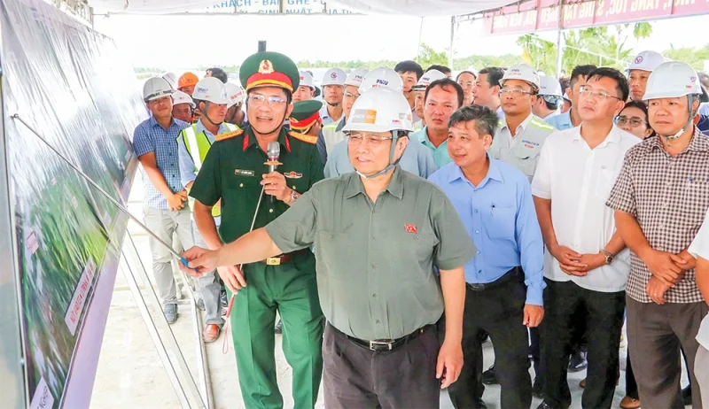 Những cung đường vươn tới tương lai&nbsp;