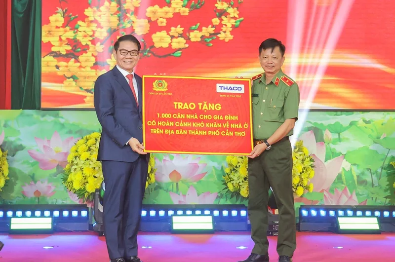 Khẩn trương triển khai xây dựng 1.000 căn nhà hỗ trợ người dân hoàn cảnh khó khăn&nbsp;