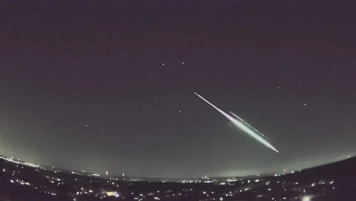 Đêm mai, chờ đón “cầu lửa” Thiên Cầm rực sáng dưới trăng non&nbsp;