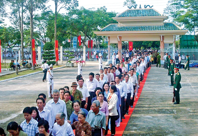 Tháng Năm, về Lương Tâm viếng Đền thờ Bác Hồ&nbsp;