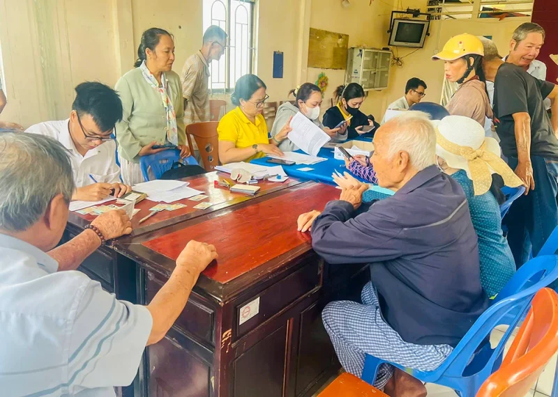 Tất cả tỉnh, thành triển khai không dùng tiền mặt chi trả trợ cấp người có công với cách mạng&nbsp;