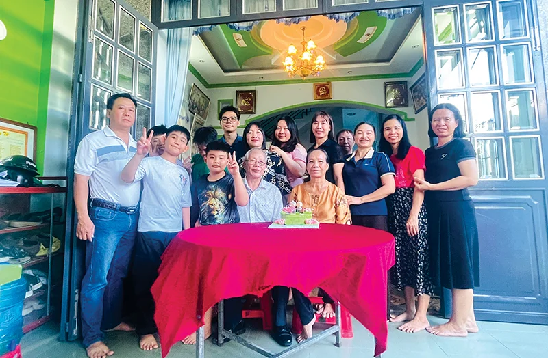 Giữ lửa yêu thương trong mái nhà nhiều thế hệ&nbsp;