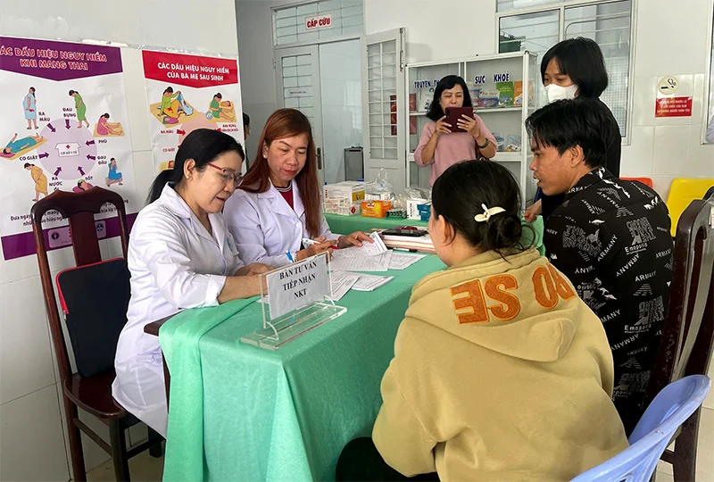 Tầm soát ung thư cổ tử cung ngay tại y tế cơ sở&nbsp;