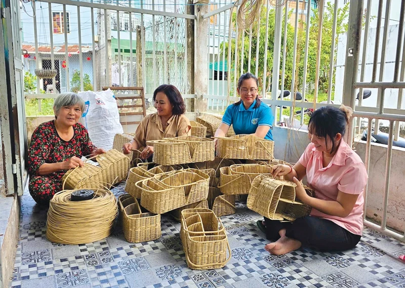 Đồng hành cùng phụ nữ phát triển kinh tế&nbsp;