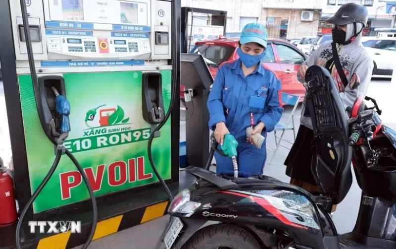 Giá xăng dầu từ 15 giờ ngày 11/6: Dầu diesel giảm gần 1.000 đồng mỗi lít&nbsp;