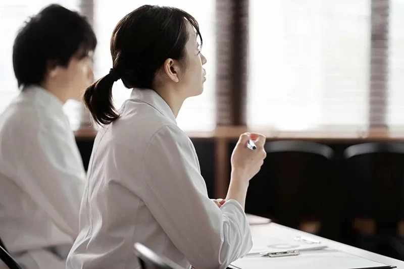 Trách nhiệm gia đình cản trở phụ nữ Nhật học tập nâng cao trình độ&nbsp;