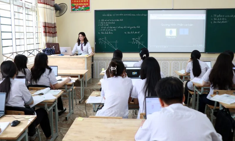 Đưa giáo dục trí tuệ nhân tạo (AI) vào trường phổ thông với 12 tiết học cốt lõi mỗi năm&nbsp;